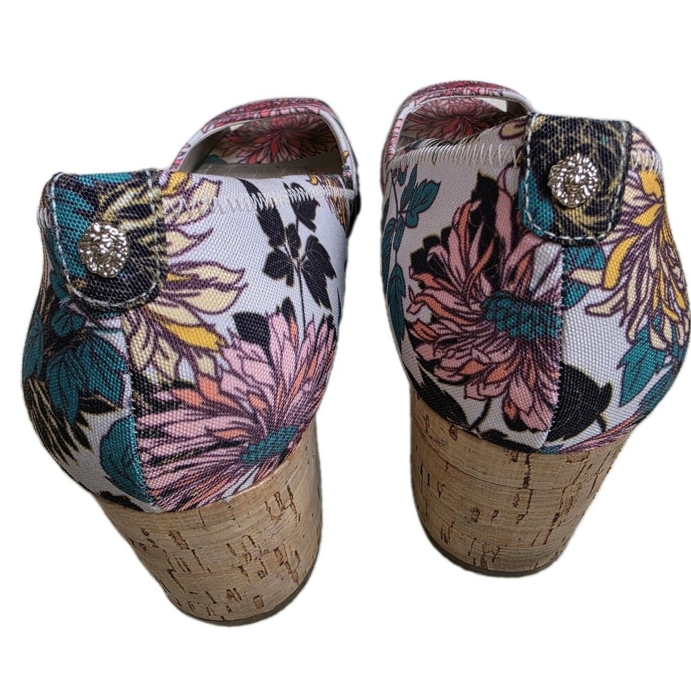 Anne Klein Heels Womens 9.5M Meredith Floral Fabric Slip On Peep Toe Shoes - Picture 5 of 10